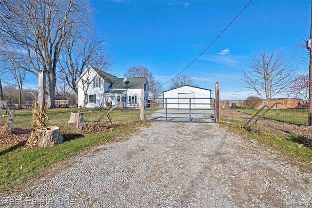 7560 Metcalf Road, Avoca, MI 48006