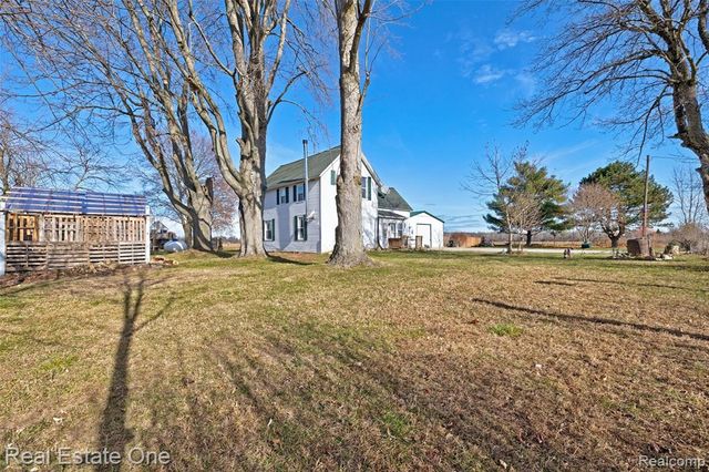 7560 Metcalf Road, Avoca, MI 48006