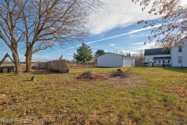 7560 Metcalf Road, Avoca, MI 48006