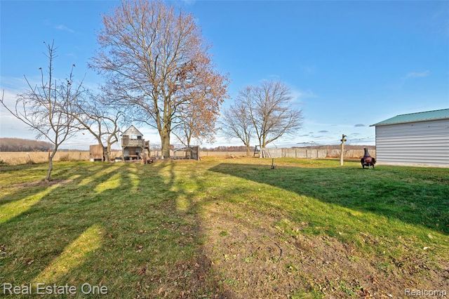 7560 Metcalf Road, Avoca, MI 48006