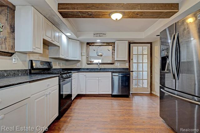 7560 Metcalf Road, Avoca, MI 48006