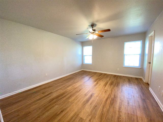 6928 Alexandria Court, Fort Worth, TX 76133