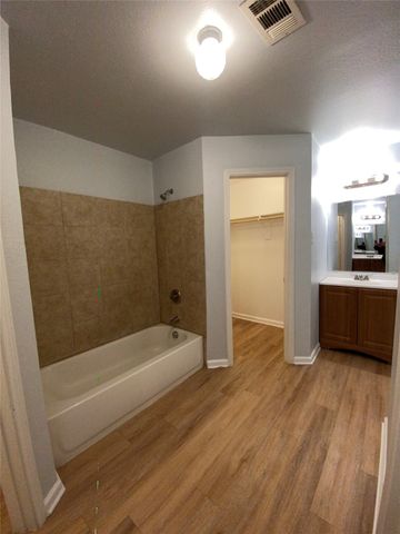 6928 Alexandria Court, Fort Worth, TX 76133