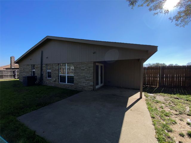 6928 Alexandria Court, Fort Worth, TX 76133