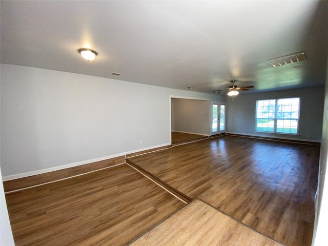 6928 Alexandria Court, Fort Worth, TX 76133