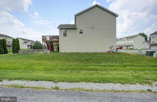 3598 PINECREST CT, Fayetteville, PA 17222
