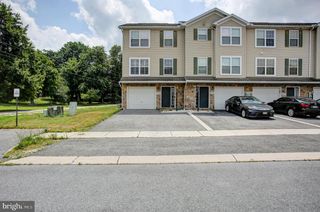 3598 PINECREST CT, Fayetteville, PA 17222