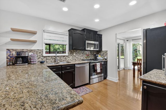 22859 N Sandalfoot Boulevard, Boca Raton, FL 33428