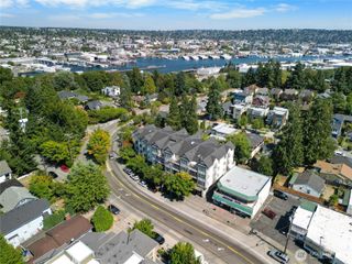 3121 W Government Way #302, Seattle, WA 98199