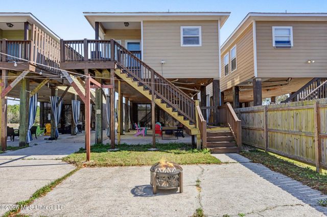 303 Lac Bleu Avenue, A, Pass Christian, MS 39571