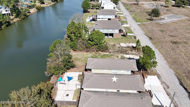 303 Lac Bleu Avenue, A, Pass Christian, MS 39571