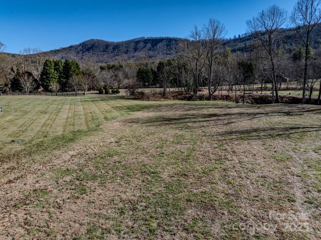 00 Walnut Valley Lane 5, Hendersonville, NC 28739