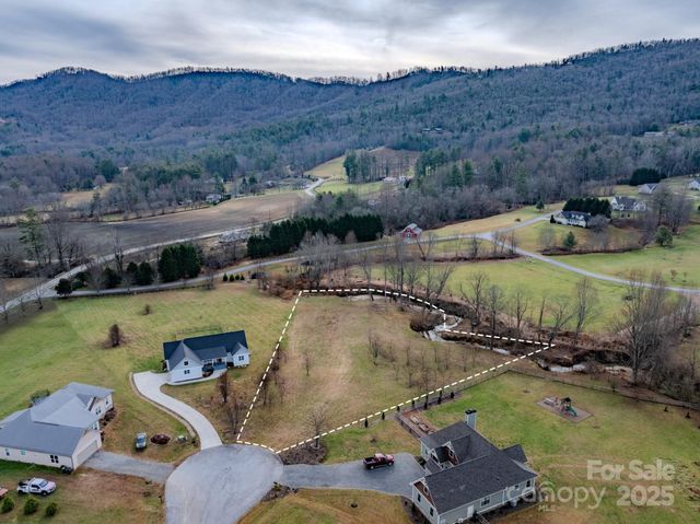 00 Walnut Valley Lane 5, Hendersonville, NC 28739