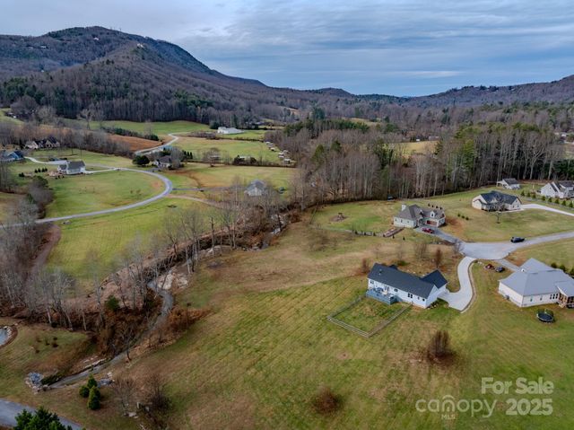 00 Walnut Valley Lane 5, Hendersonville, NC 28739