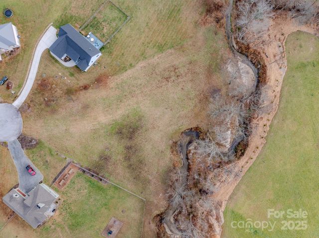 00 Walnut Valley Lane 5, Hendersonville, NC 28739