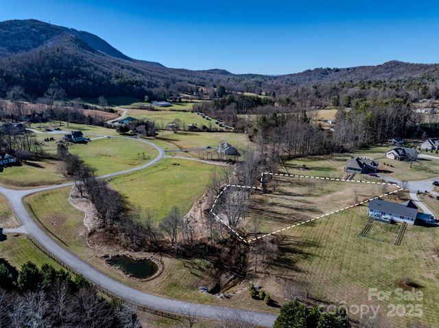00 Walnut Valley Lane 5, Hendersonville, NC 28739