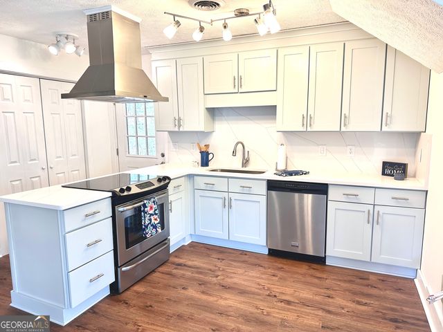 75 Mikes Lane, Sharpsburg, GA 30277