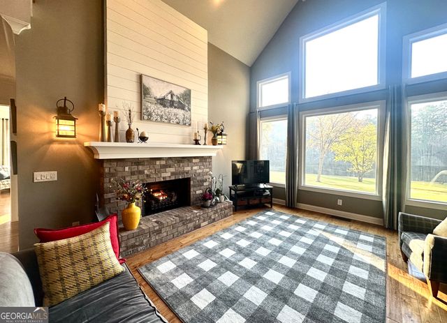 75 Mikes Lane, Sharpsburg, GA 30277