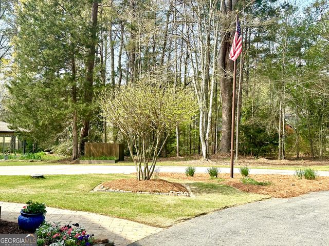 75 Mikes Lane, Sharpsburg, GA 30277