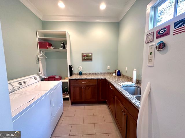 75 Mikes Lane, Sharpsburg, GA 30277