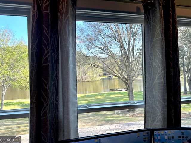 75 Mikes Lane, Sharpsburg, GA 30277