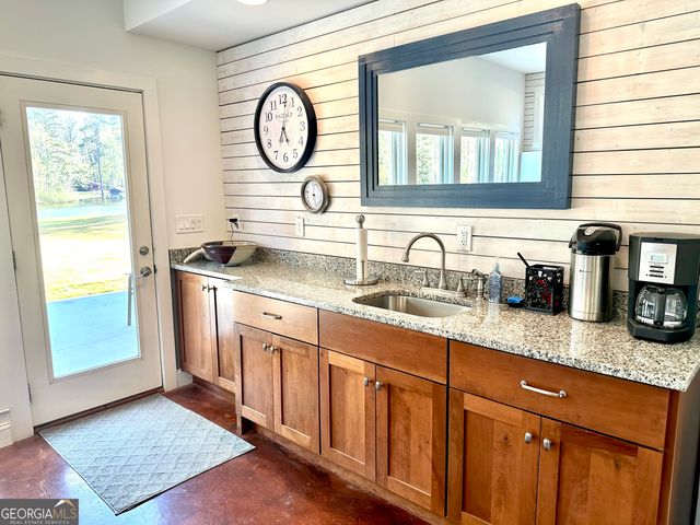 75 Mikes Lane, Sharpsburg, GA 30277