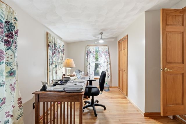 587 Main St, Boylston, MA 01505