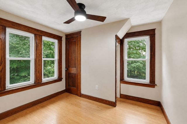 587 Main St, Boylston, MA 01505