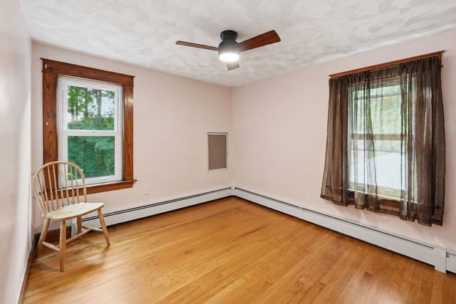 587 Main St, Boylston, MA 01505