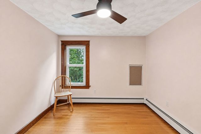 587 Main St, Boylston, MA 01505