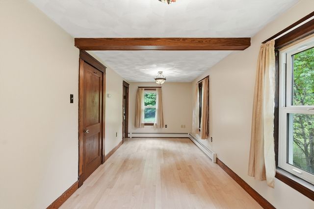 587 Main St, Boylston, MA 01505