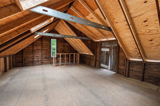 587 Main St, Boylston, MA 01505
