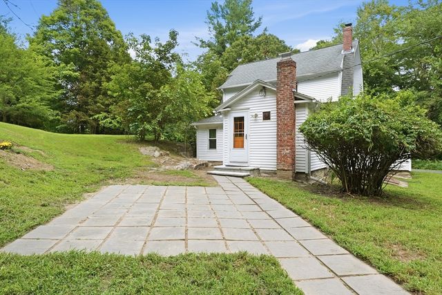 587 Main St, Boylston, MA 01505