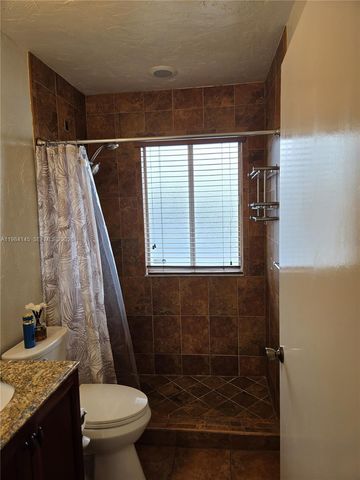 14365 SW 175th Ter, Miami, FL 33177