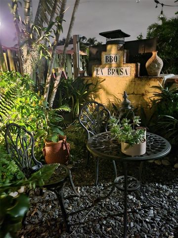 14365 SW 175th Ter, Miami, FL 33177