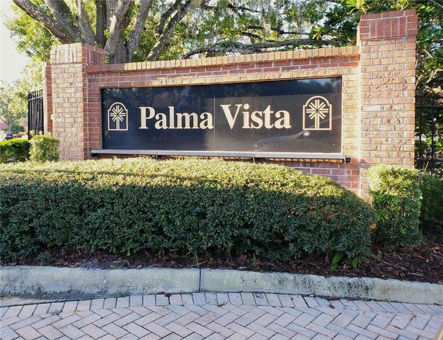 15215 AMBERLY DRIVE 208, Tampa, FL 33647