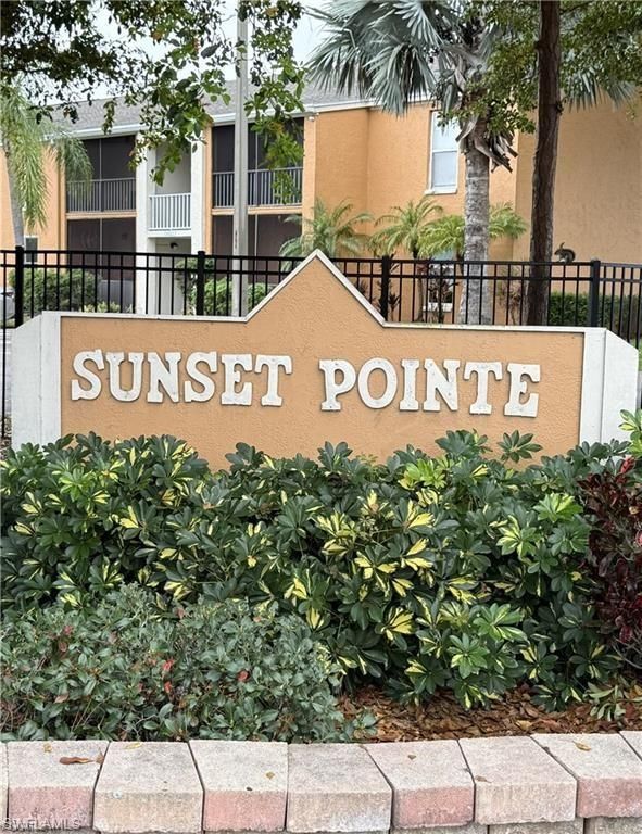 12656 Kenwood LN B, FORT MYERS, FL 33907 — photo 2