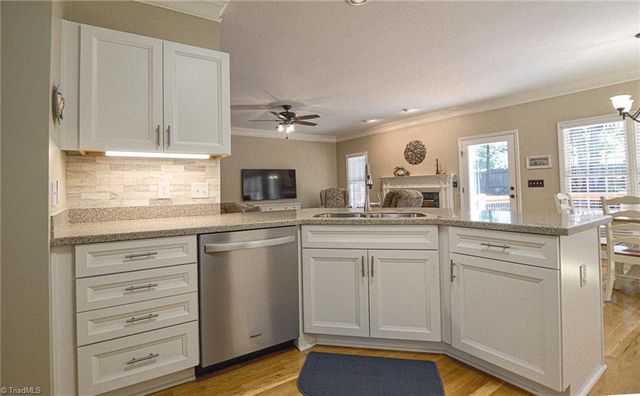 4845 Hearthstone Road, Clemmons, NC 27012