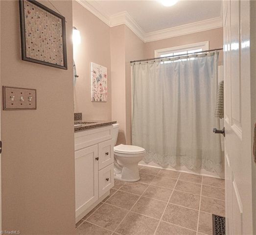 4845 Hearthstone Road, Clemmons, NC 27012