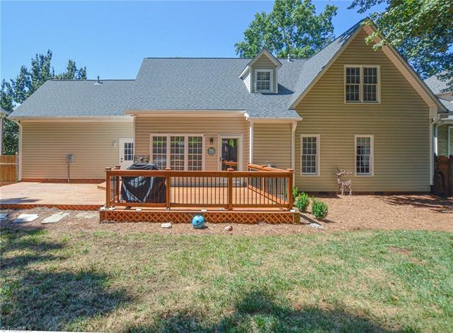 4845 Hearthstone Road, Clemmons, NC 27012