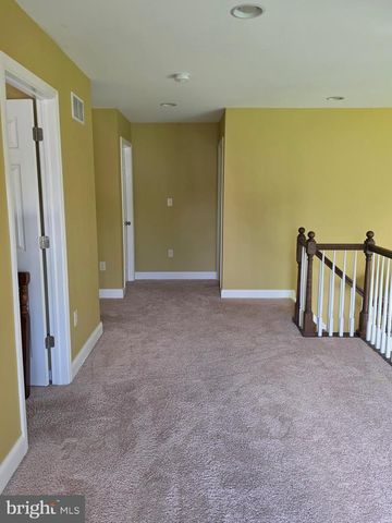 1213 WINTERBERRY DR, York, PA 17406