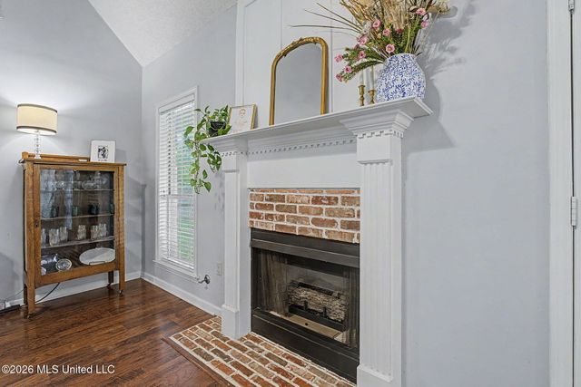 5947 W White Ridge Circle, Olive Branch, MS 38654