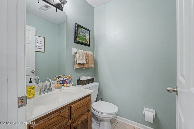 5947 W White Ridge Circle, Olive Branch, MS 38654