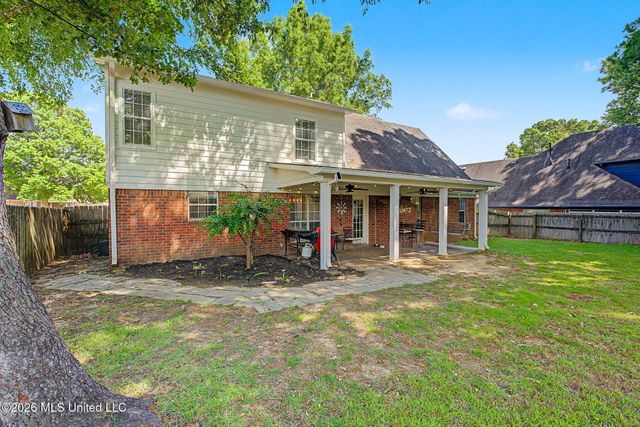 5947 W White Ridge Circle, Olive Branch, MS 38654