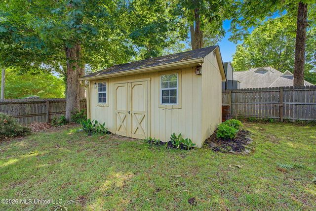 5947 W White Ridge Circle, Olive Branch, MS 38654