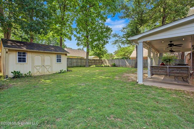 5947 W White Ridge Circle, Olive Branch, MS 38654