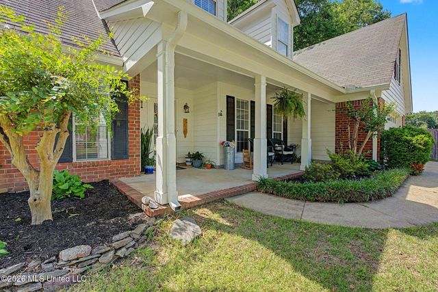 5947 W White Ridge Circle, Olive Branch, MS 38654