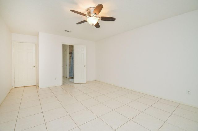 2902 Silent Drive, Sugar Land, TX 77498