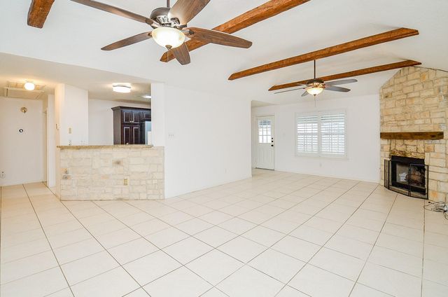 2902 Silent Drive, Sugar Land, TX 77498