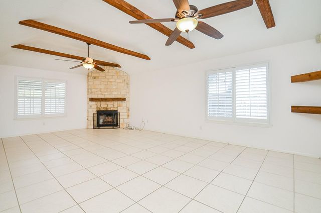 2902 Silent Drive, Sugar Land, TX 77498